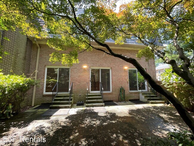 Building Photo - 4 br, 5 bath House - 2725 Unicorn Lane NW