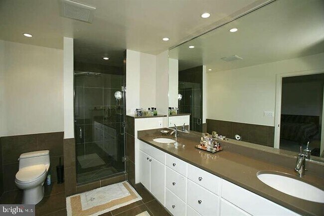Foto del edificio - 7913 Charleston Ct