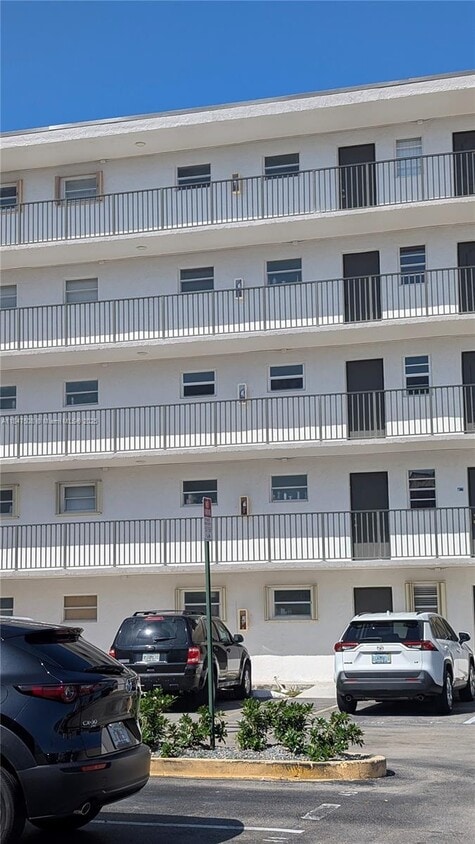 Foto del edificio - 14170 SW 84th St