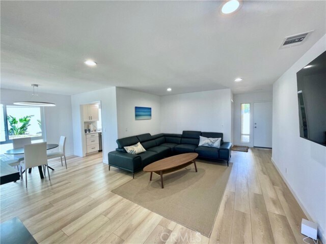 Building Photo - 33431 Spinnaker Dr N