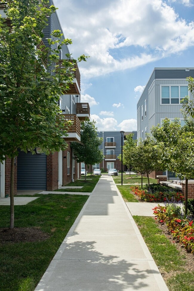 Graceland Flats Apartments in Columbus, OH