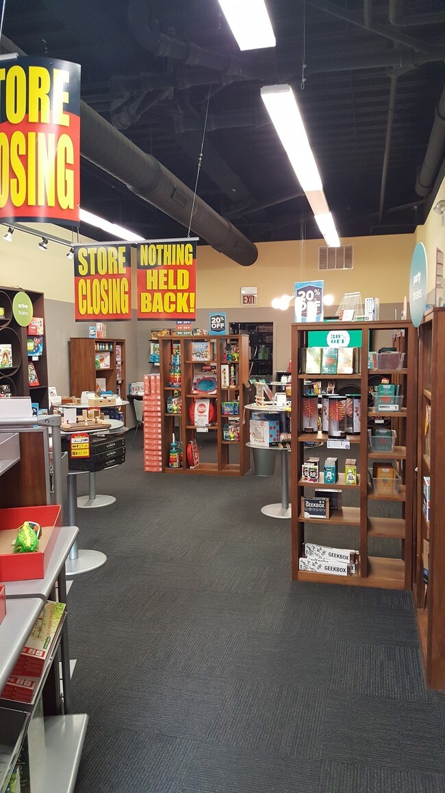 Interior (Marbles: The Brain Store) - Fountain View