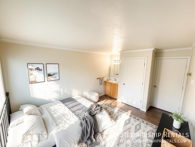 Photo - 1827 Harris St Apartment