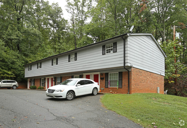 Forest Glenn Townhomes - Apartments in Belmont, NC | Apartments.com