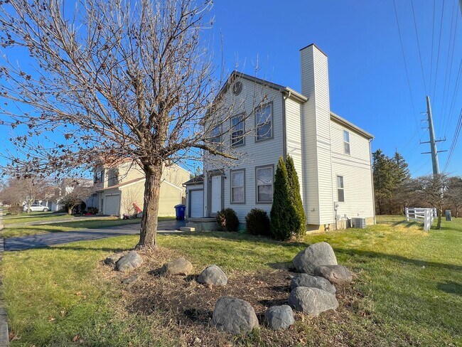 Building Photo - Fantastic Three-Bedroom Home For Rent in H...