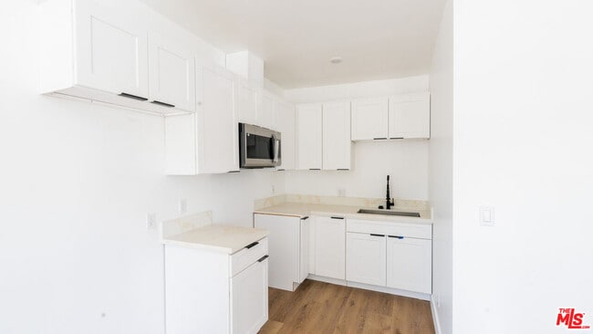 Foto del edificio - 153 W 51st St