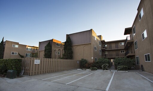 Building Photo - 3860 Haines St