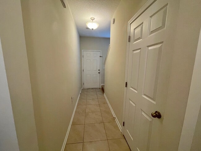 Building Photo - 100 Moultrie Village Ln