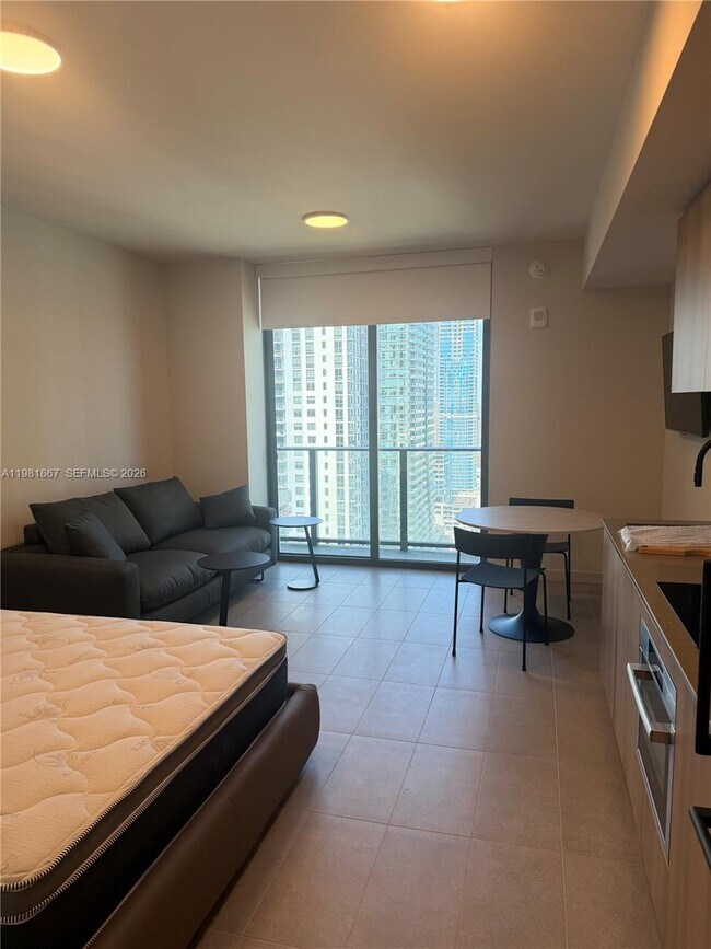 Foto del edificio - 121 NE 5th St