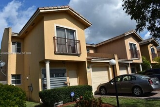 Building Photo - 661 SW 10th St