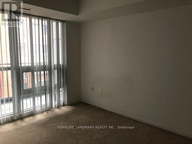 Building Photo - 3091-3091 Dufferin St