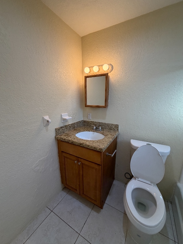 Building Photo - 700 SW 15th Ave