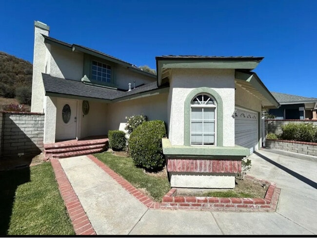 Building Photo - 22842 White Pine Pl