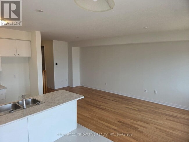 Building Photo - 202 Port Cres
