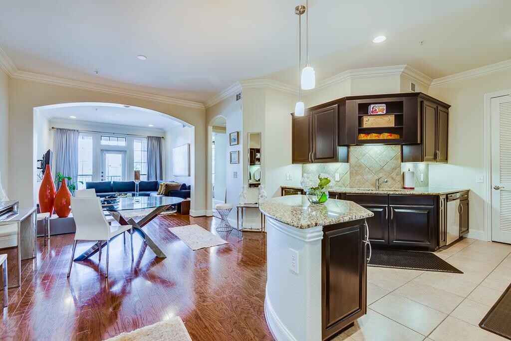 2120 Kipling St Unit 306, Houston, TX 77098 Condo for Rent in Houston