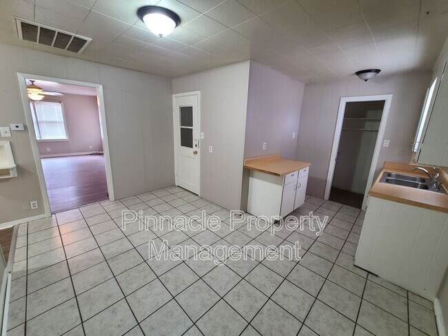Foto del edificio - 2406 Chestnut St
