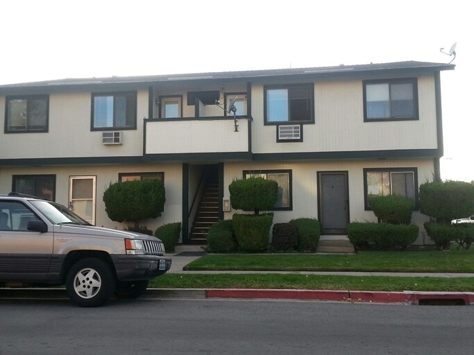 Primary Photo - 540 Crampton St