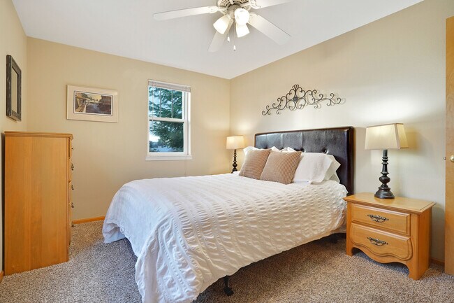 Foto del edificio - 731 Elm St SW