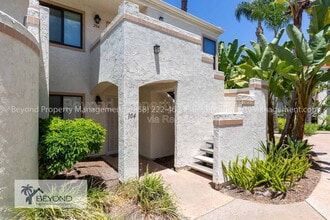 Building Photo - 9316 Twin Trails Dr