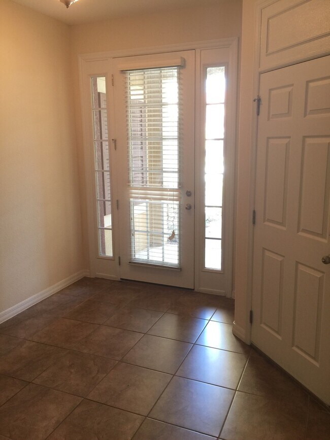 Foto del edificio - 5036 Matteo Trail