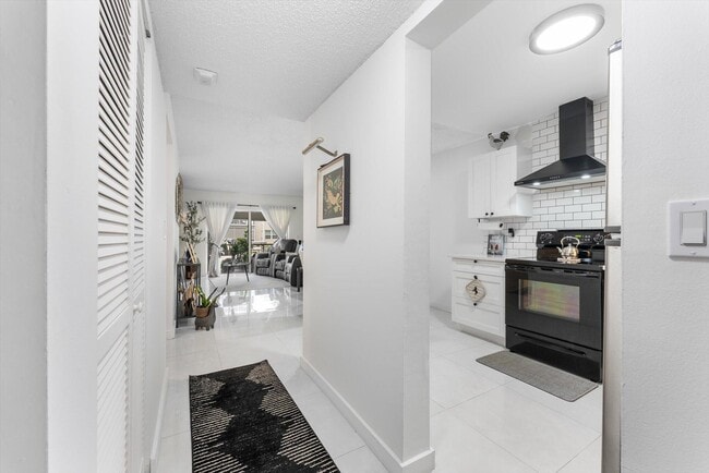 Building Photo - 7500 NW 30th Pl