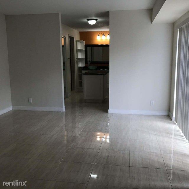 Foto del edificio - 3 br, 2.5 bath House - 624 Springdale Cir