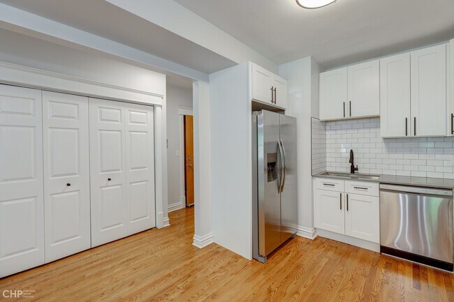 Foto del edificio - 4239 N Ashland Ave