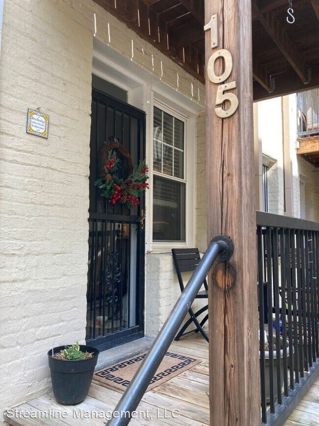 Foto del edificio - 2 br, 1 bath House - 5112 Connecticut Ave....