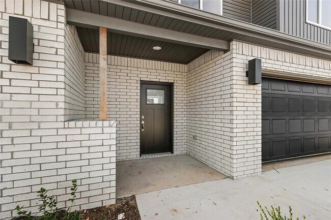 Building Photo - 718 Sun Meadows Loop