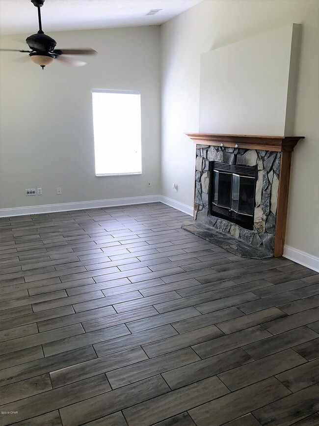 Foto del edificio - 3916 Venus St