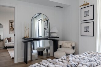 A1 1BR, 1BA - 670SF - Bedroom - Aventura Quattro