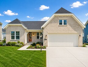 Building Photo - 807 Littleton Dr
