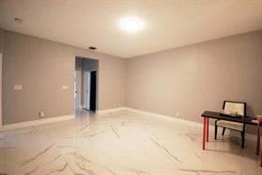 Building Photo - 3 br, 3.5 bath House - Pembroke Falls