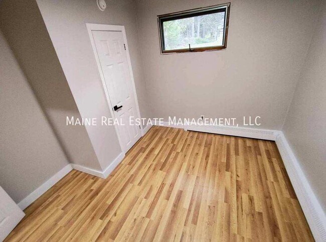 Building Photo - 36 Simon Ct