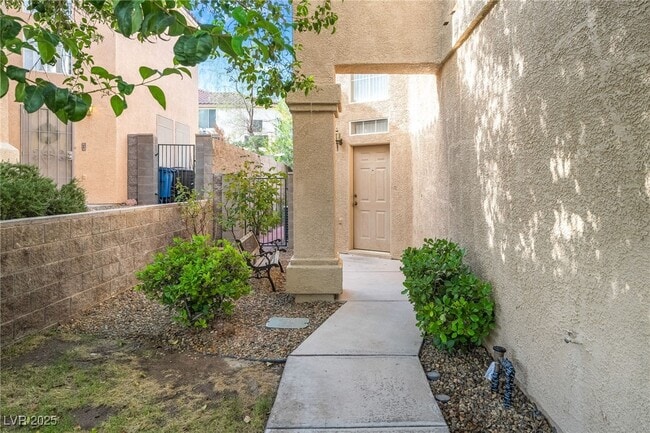 Building Photo - 3105 Quail Crest Ave