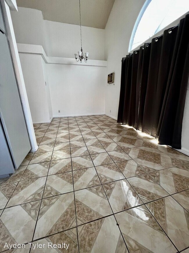 Building Photo - 3 br, 2 bath House - 36801 CAMDEN CT
