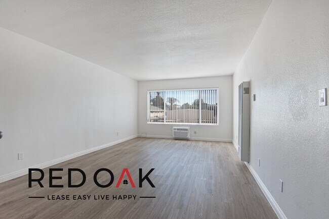 Foto del edificio - Beautiful One Bedroom Drenched in Natural ...