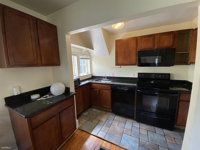 Building Photo - 6 br, 2 bath House - 121 Glen Ave Apt 2 2