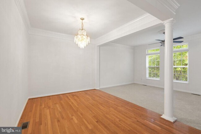 Foto del edificio - 2225 Potomac Club Pkwy