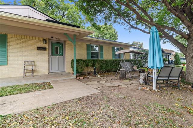 Building Photo - 2015 Salem St