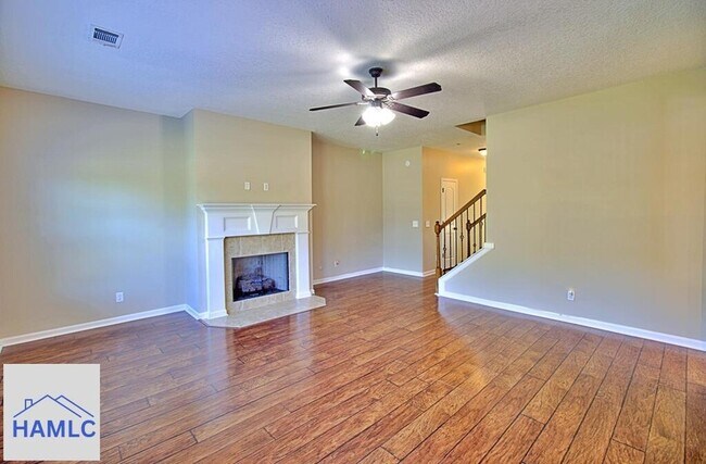 Building Photo - 1111 Marne Blvd