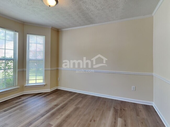 Foto del edificio - 3548 Grovecrest Way