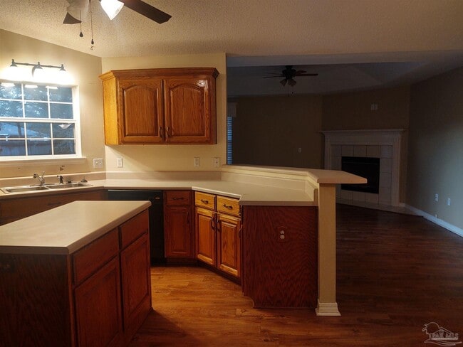 Foto del edificio - 5268 Deerfoot Ln