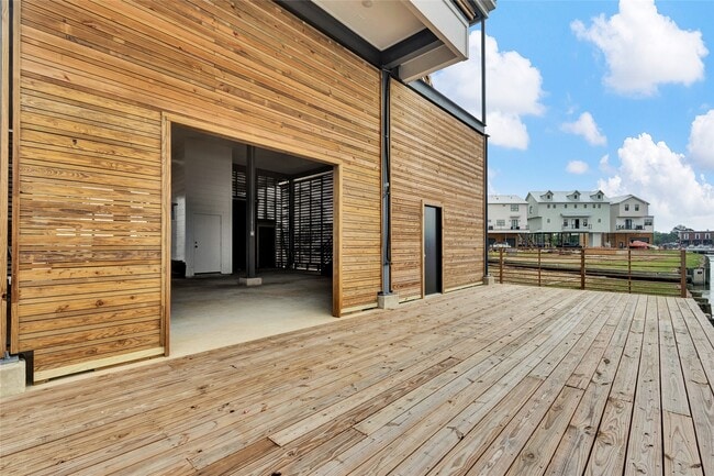 Building Photo - 28 Cmdr. Runco Ln