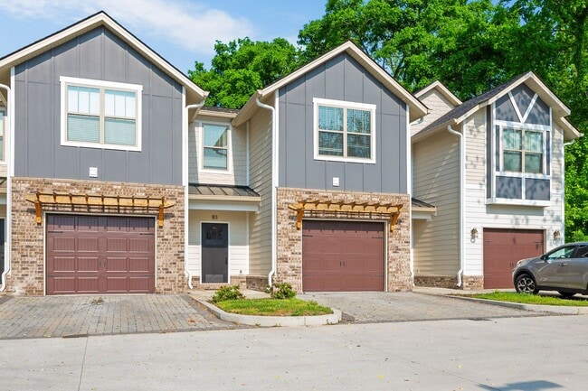 Building Photo - Lee Street B3