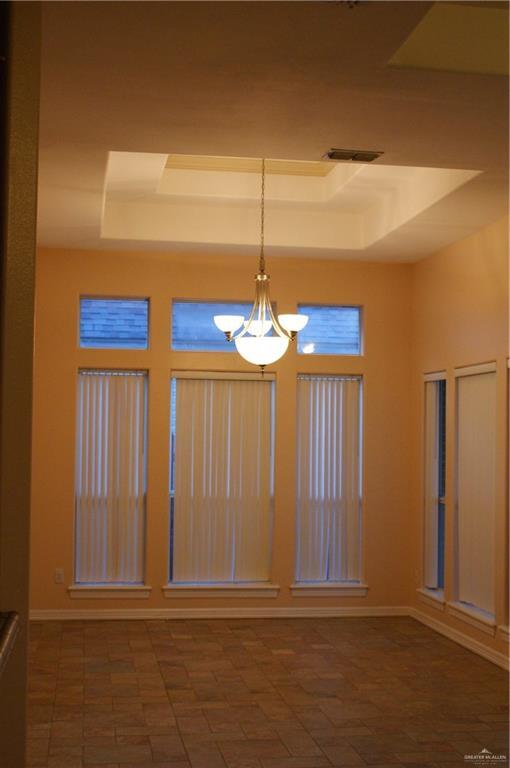 Building Photo - 2408 Kiwi Ave