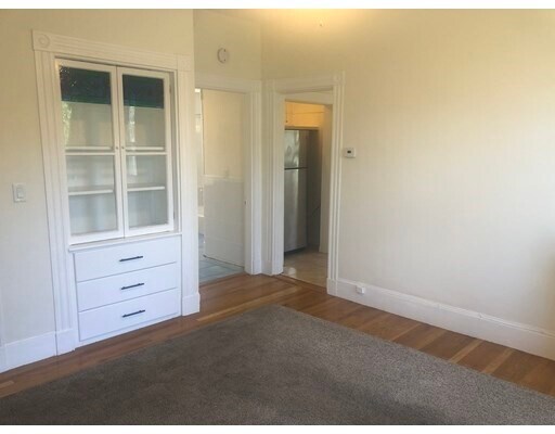 Foto del edificio - 84 Roslindale Ave