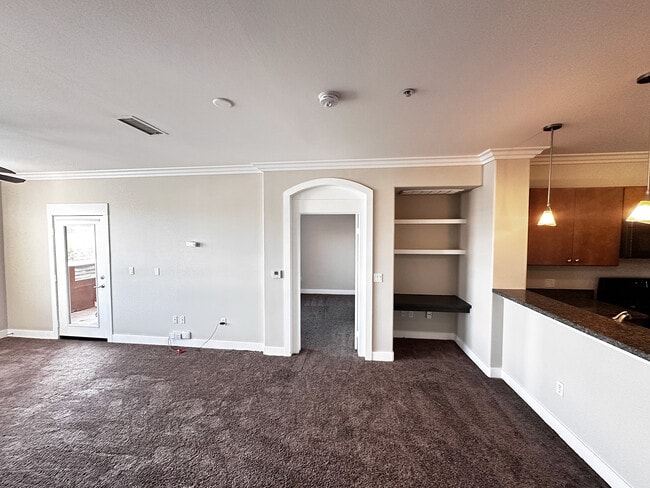 Building Photo - 24585 Town Center Dr