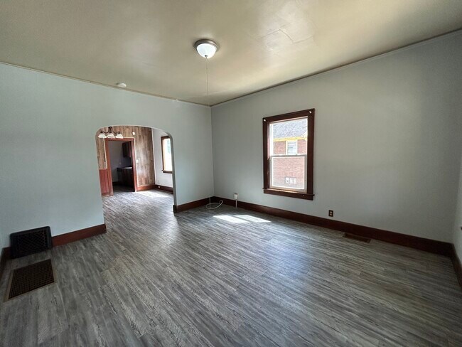 Building Photo - 35 S Virginia Ave