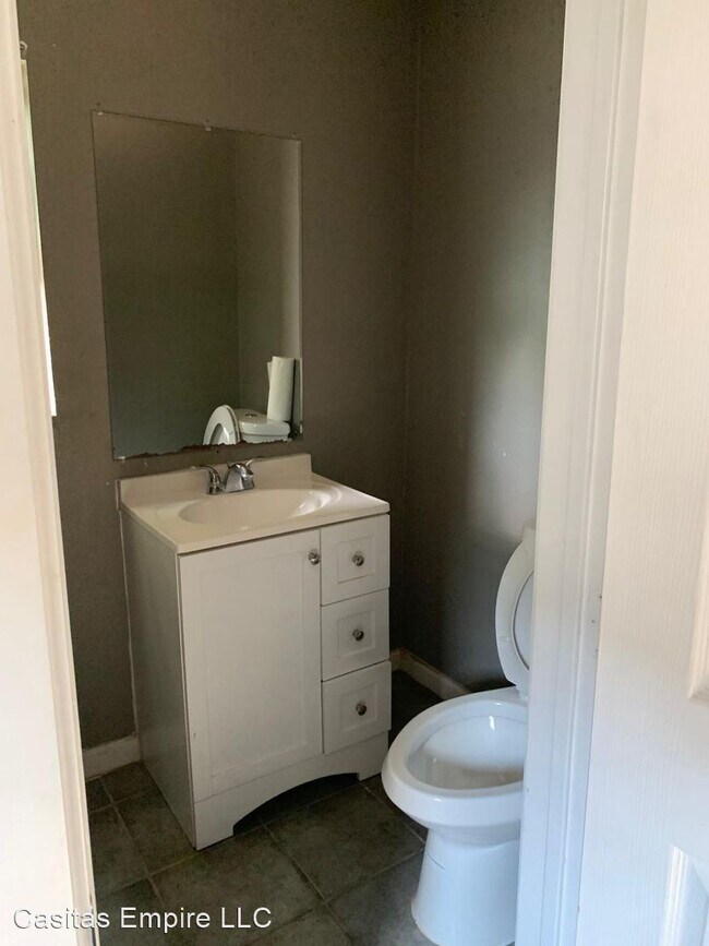Building Photo - 1 br, 1 bath House - 7016 Narcissus St. Un...